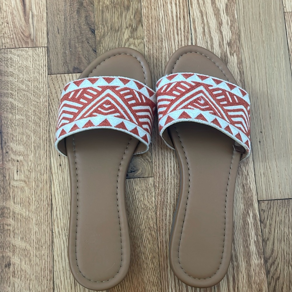Barely worn Sandals